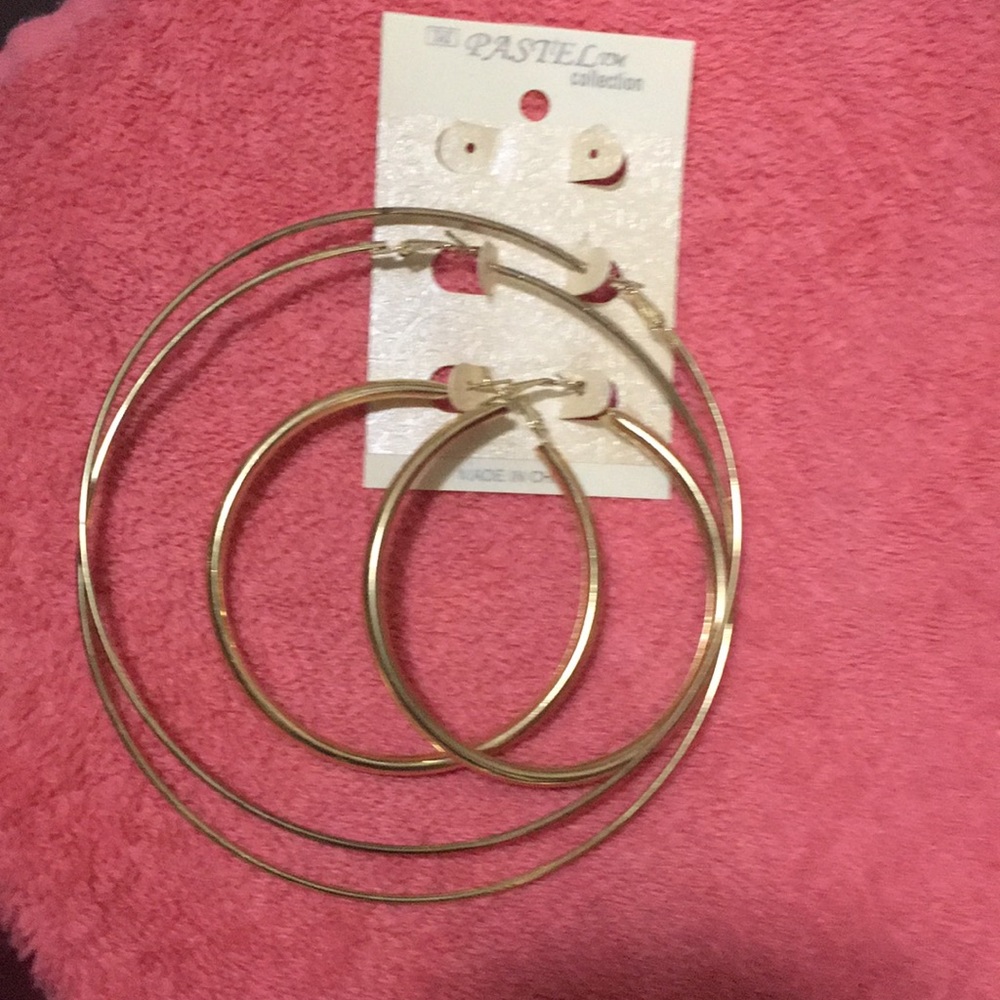 Hear rings fold never been warned